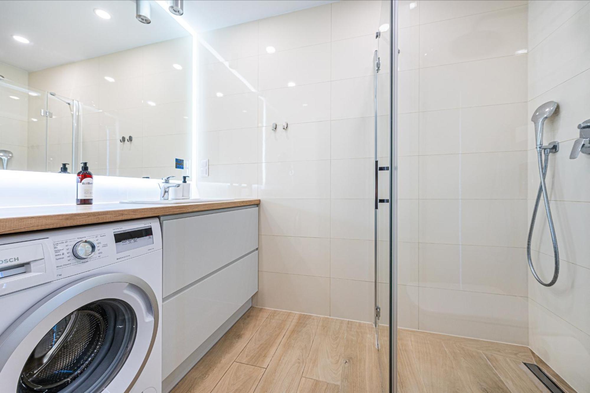 Tri-City Apartament Posejdon Gdansk Bagian luar foto